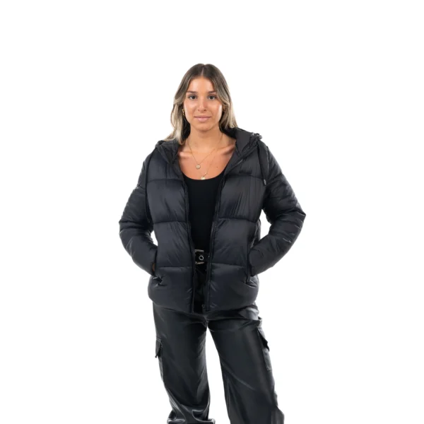Campera Vortrek Mujer Puffer con Capucha color Negro 21217701 - Imagen 4