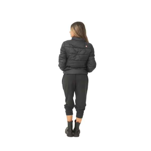 Campera Vortrek Mujer Puffer corta color Negro 21217738 - Imagen 4