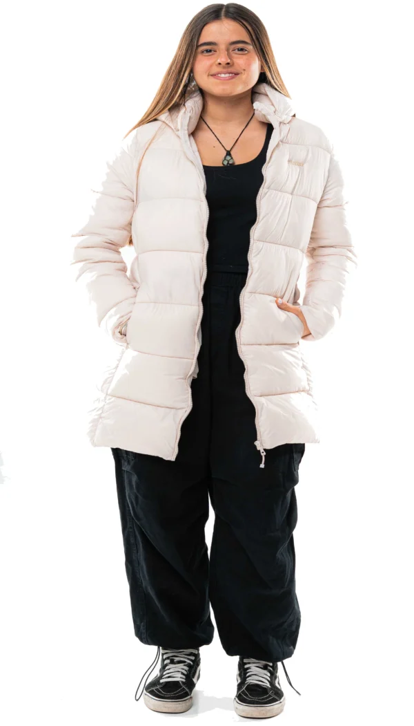 Campera Vortrek Mujer Puffer larga Capucha desmontable color Crema 221217731DDM - Imagen 3