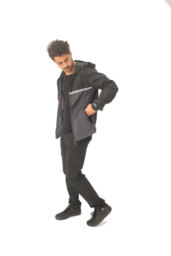 Rompevientos Vortrek Hombre 20116006 Reflectivo bolsillo con cierre color Negro - Imagen 5