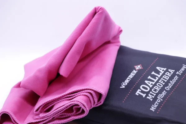 Toalla Vortrek Microfibra secado rápido 50 X 100 cm fucsia - Imagen 3