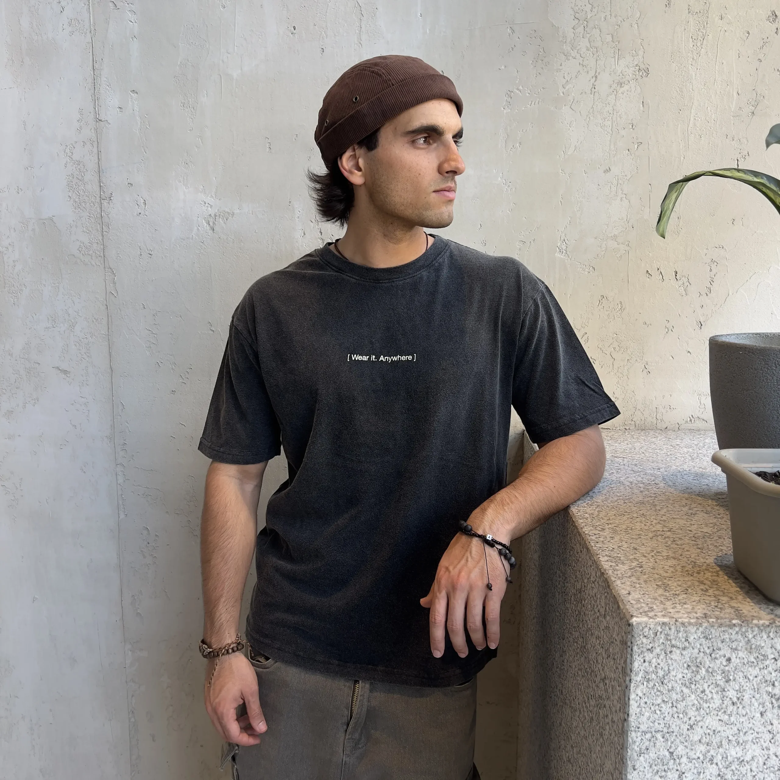 Remera drop Minimal color gris oscuro - Imagen 3